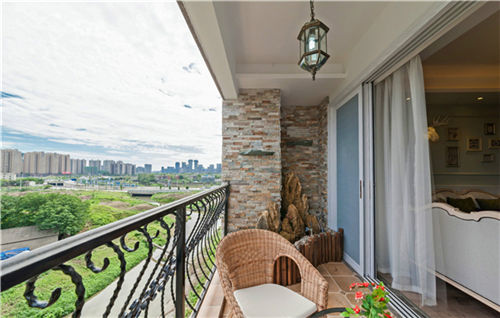 陽臺地面的裝飾材料都有哪些？沈陽的裝修公司排名榜