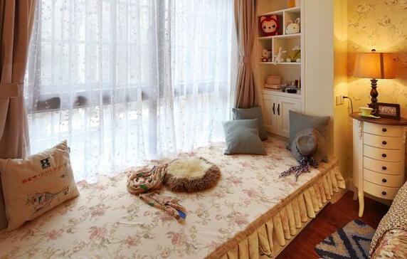 飄窗墊用什么材料好？沈陽裝修公司哪家給清包？