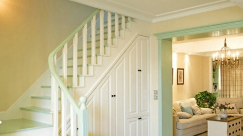 復(fù)式樓梯怎么設(shè)計(jì)節(jié)省空間?沈陽(yáng)整裝家裝公司哪里專業(yè)