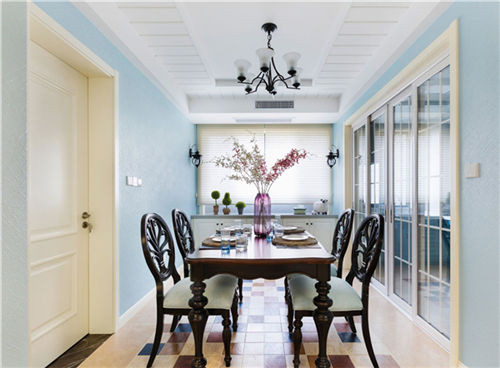 小戶型這樣設(shè)計(jì)看起來空間更大 綠港裝飾定制城